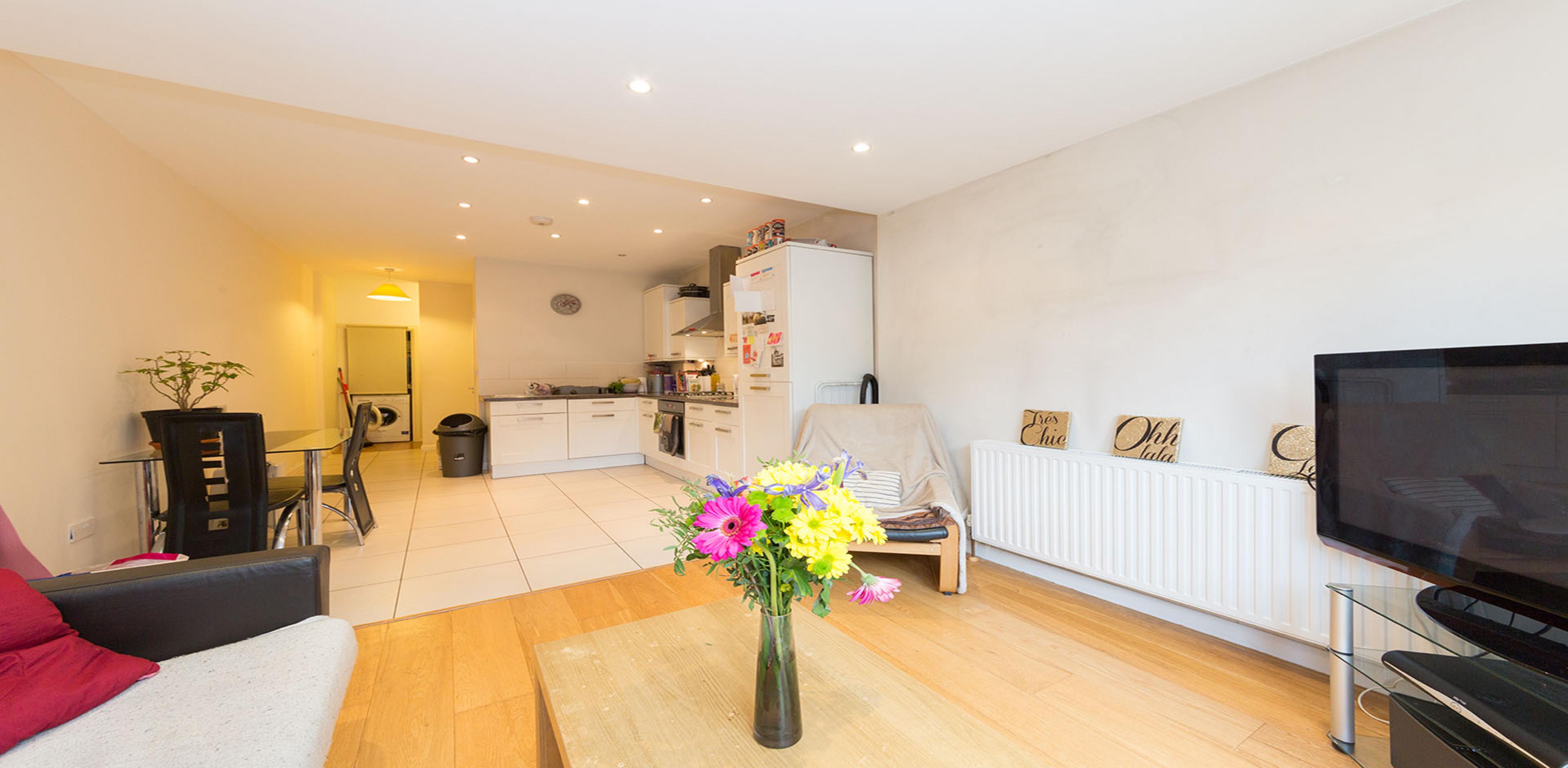 Modern Apartment Priory Terrace, South Hampstead NW6